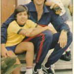 Sérgio Reis com seus 2 filhos: Marco Bavini (de camiseta do Brasil) e Paulo Bavini [Acervo Sérgio Reis]